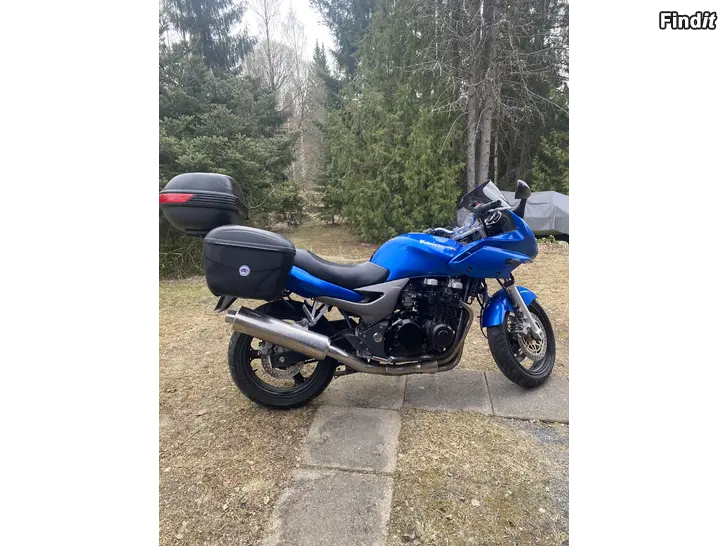 Säljes KAWASAKI ZR-7S -04. HIENOKUNTOINEN