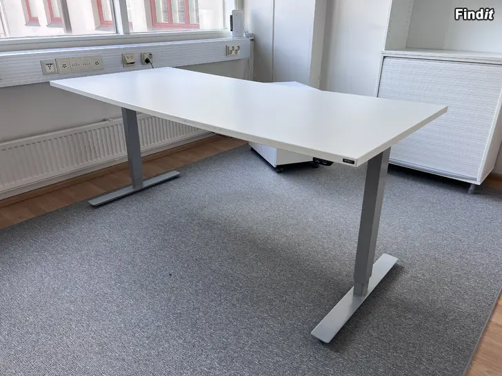 Säljes Isku arbets/skrivbord 180x80cm säljes