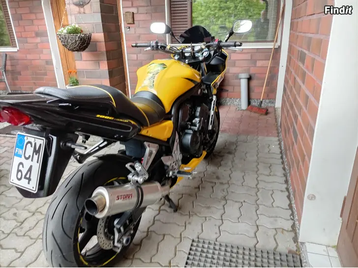 Myydään Yamaha fzs 1000