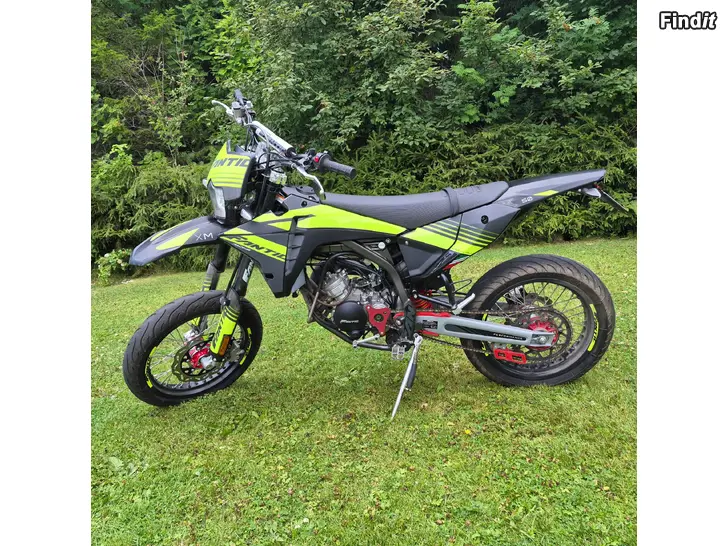 Säljes Fantic 50 cc i nyskick säljes - endast 357 km medkörd