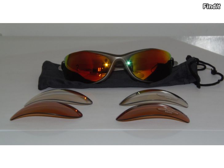 Säljes Bertoni Aurinkolasit D600A - peililasit - 3xlinssit