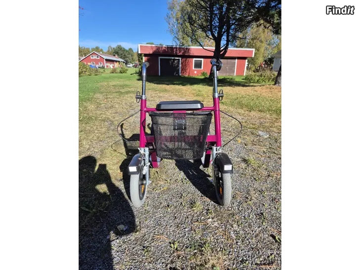 Säljes Esla rullator