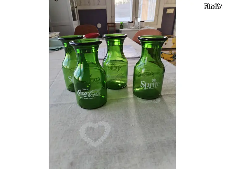 Säljes COCA-COLA-SPRITE VANHAT PULLOT