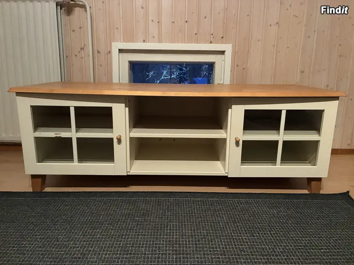 Säljes Tv-bord till salu