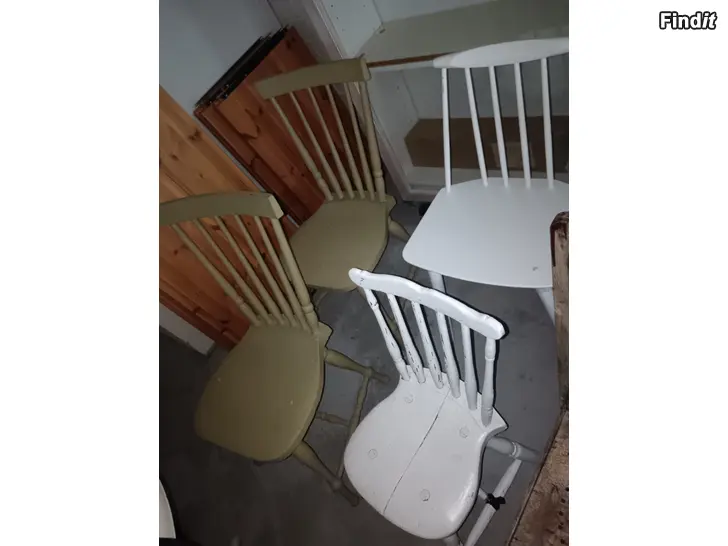 Säljes Antika stolar