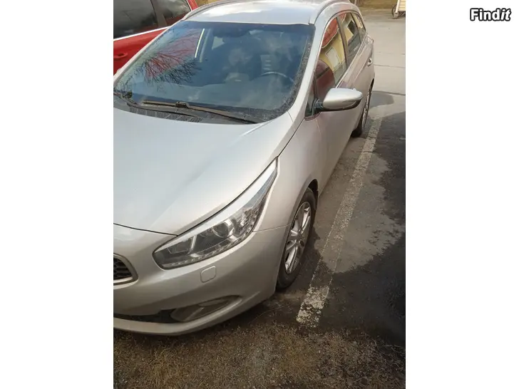 Myydään Kia CEED 2014 paketti autoksi muutettu