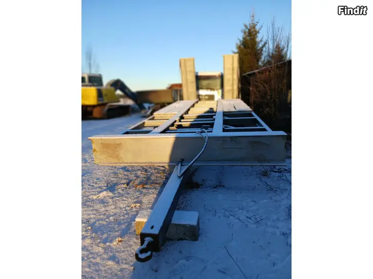 Myydään Traktorin lavetti