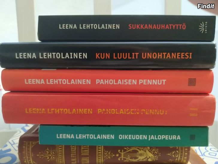 Myydään Leena Lehtolainen - Kirjoja