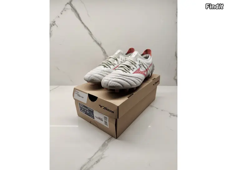 Säljes Mizuno Morelia Neo IV B ELITE. EUR-42