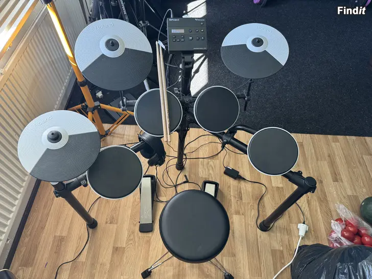 Säljes Trummor, Roland Roland TD-02K V-Drums Kit