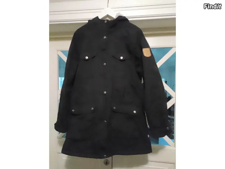 Säljes Fjällräven jacka