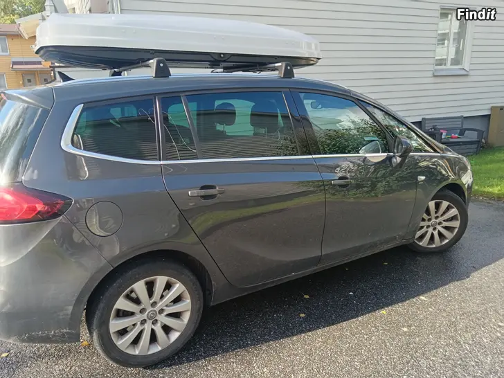 Myydään Takbox 400l opel zafira