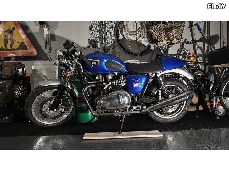 Säljes Triump Thruxton 900