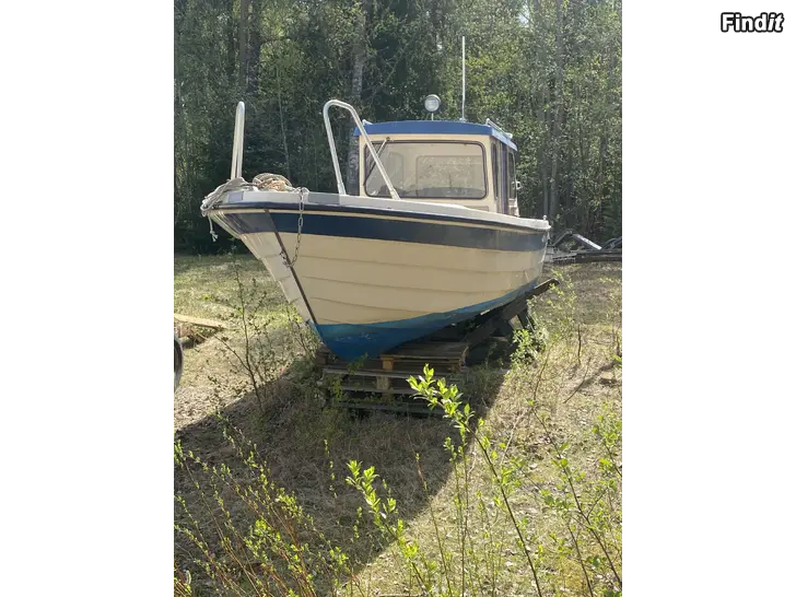 Myydään Minor 6400