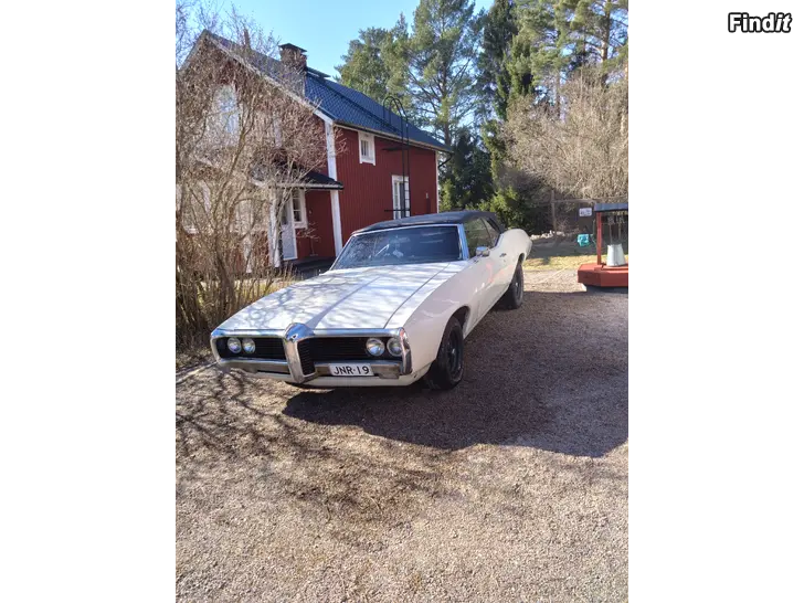 Myydään PONTIAC