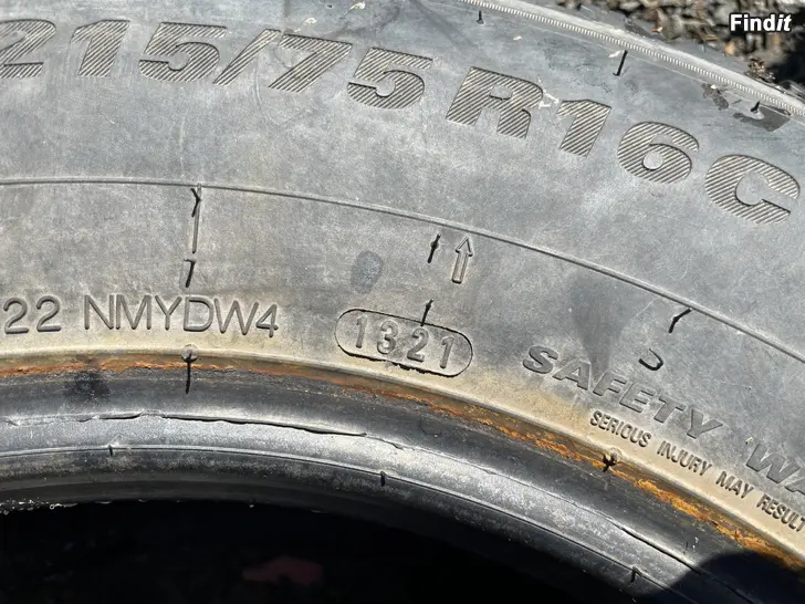 Myydään Michelin agilis/ Kumho portran KITKA 215/75-16