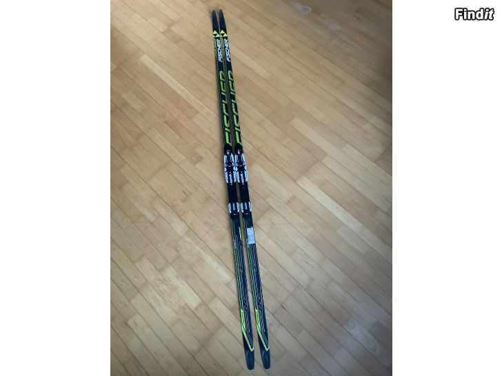 Säljes Tävlingsskidor Fischer Speedmax Classic Plus 207