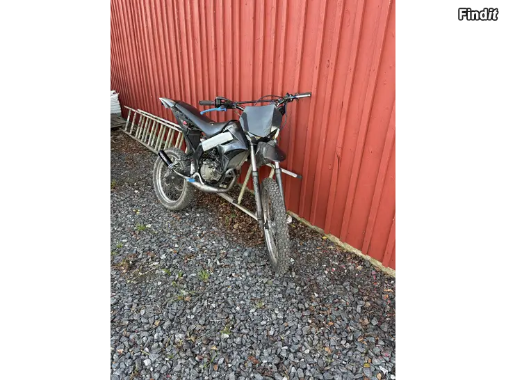 Myydään Derbi Senda