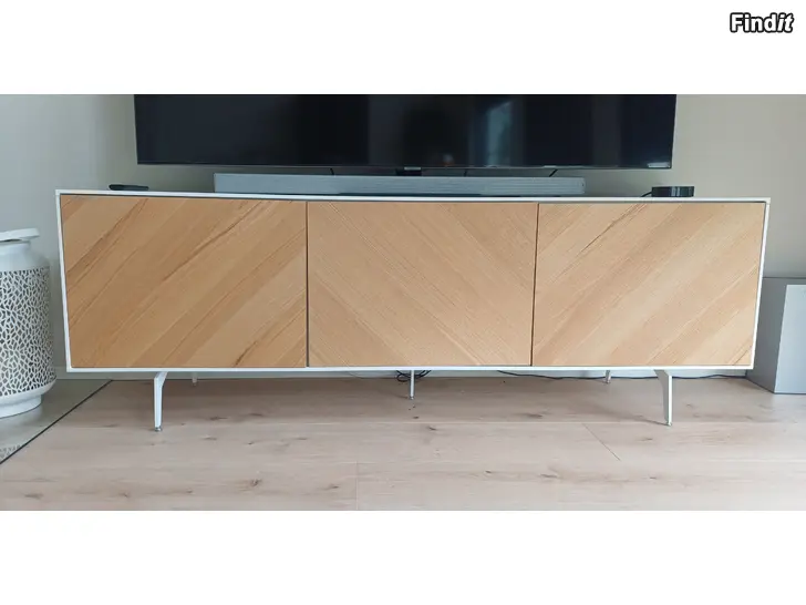 Säljes TV-bord