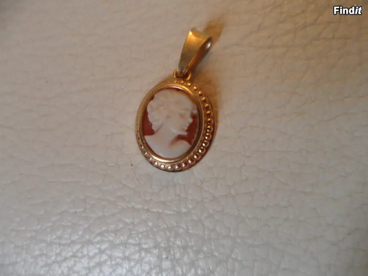 Myydään Camee riipus 18K Kulta 750