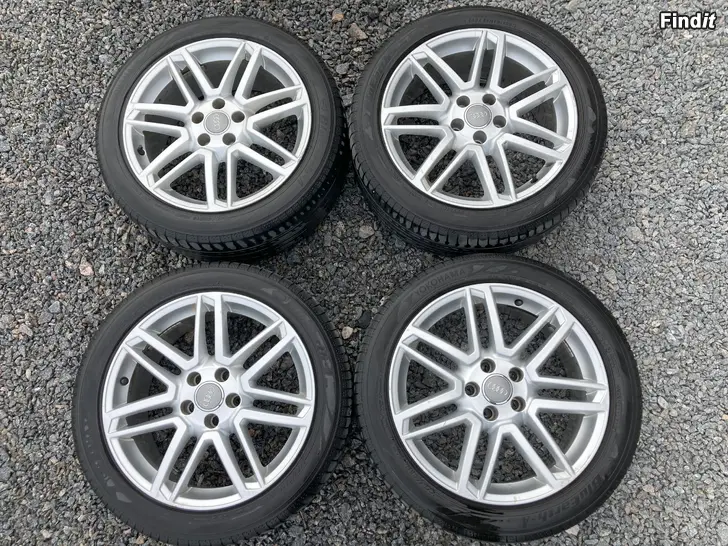 Säljes 245/45 R18 Audi fälgar och däck
