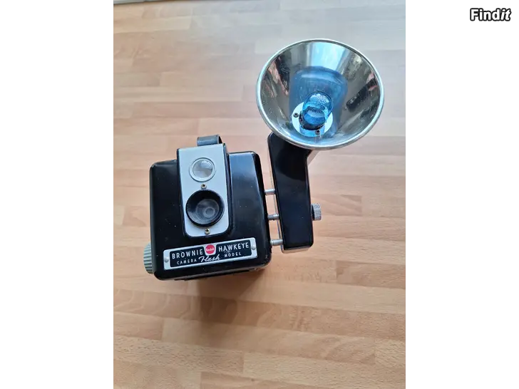 Myydään Retrokamera