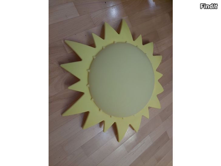 Säljes Stor Ikea sol plafond lampa
