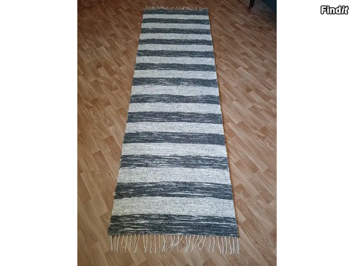 Myydään Pörrömatto tasaraita 245x77cm