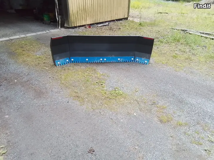 Myydään AVANT LUMIAURA PORI 0400-227083 ANTTI