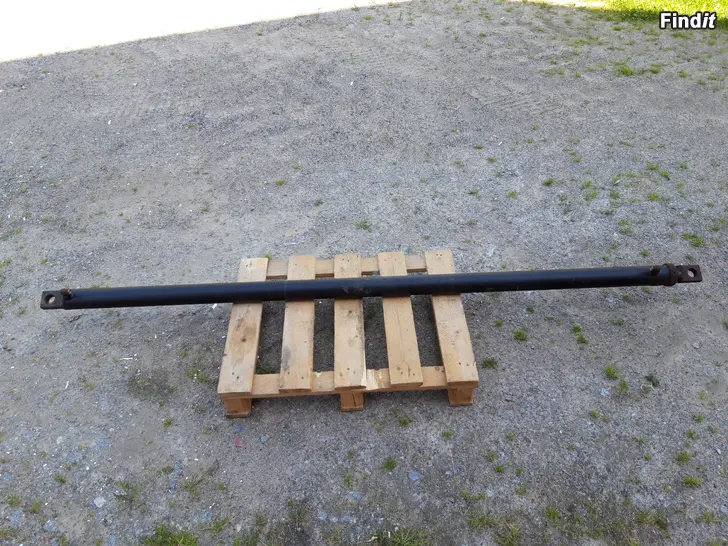 Säljes Dubbelverkande hydraulcylinder till gödselpress