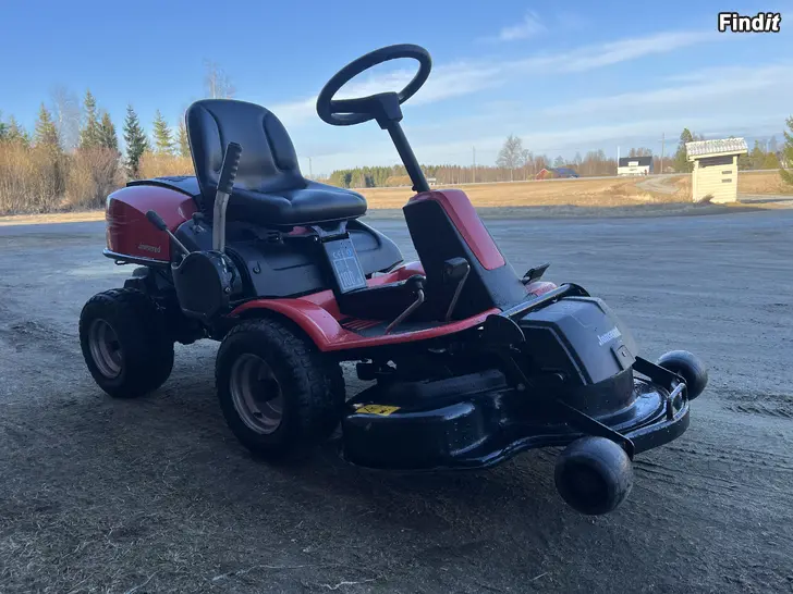 Säljes SÄLJES JONSERED ÅKGRÄSKLIPPARE