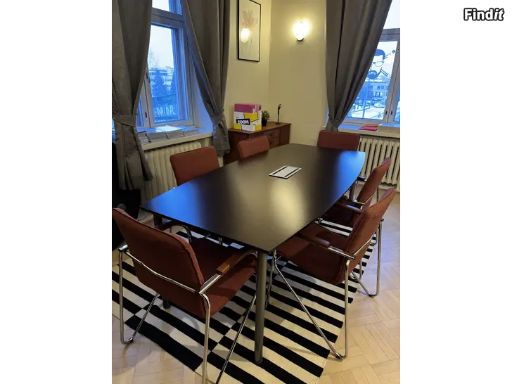 Säljes Konferensbord