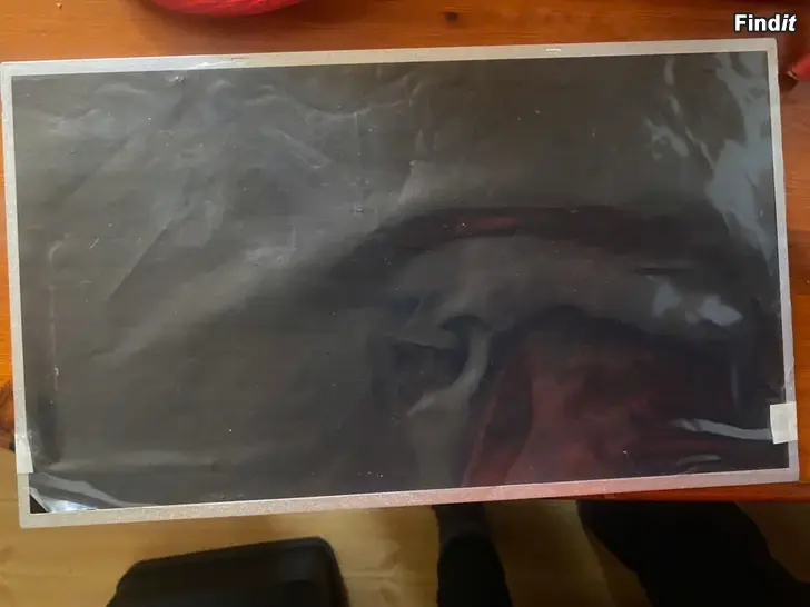 Säljes Laptop skärm 17.3