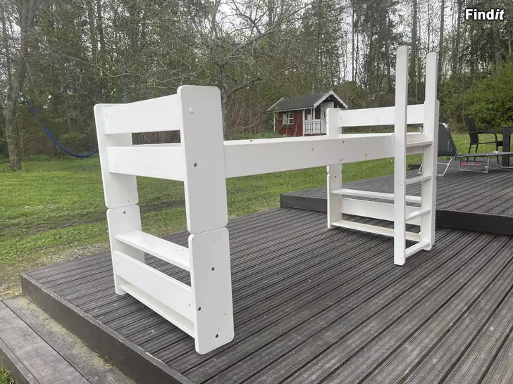 Säljes Barnsäng säljes