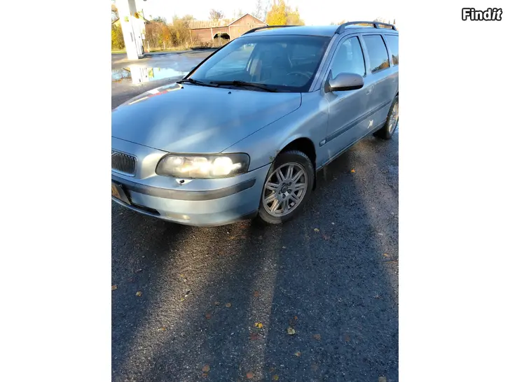 Myydään Volvo V70 5D automaatti