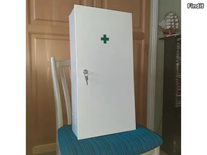 Säljes Medicinskåp Lääkekaappi