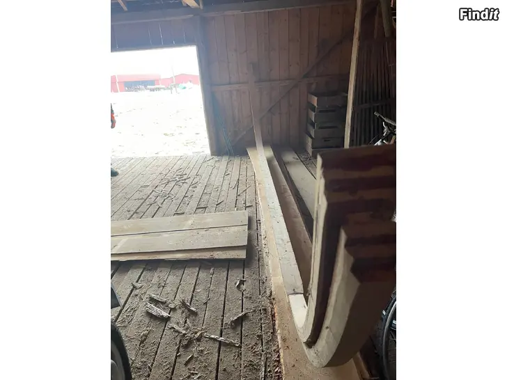 Säljes Material till träbåt
