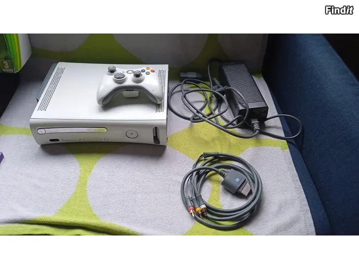 Säljes Xbox 360 + ohjain