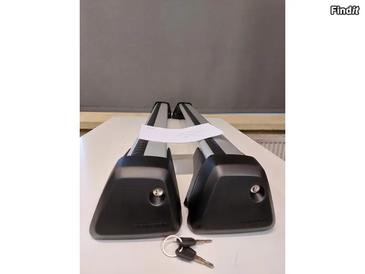 Myydään Volvo XC60 mk2 OEM Kattotelineet/Takräcke 31470246 vm. 2018