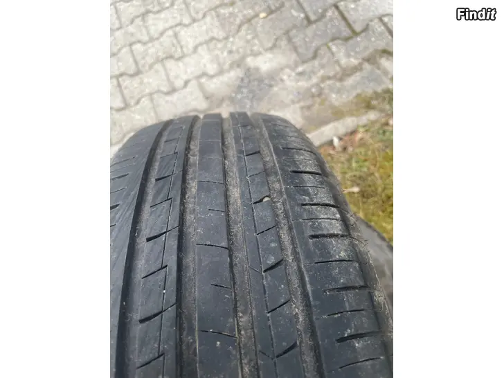 Myydään 205/60/16 6-7mm 2stk