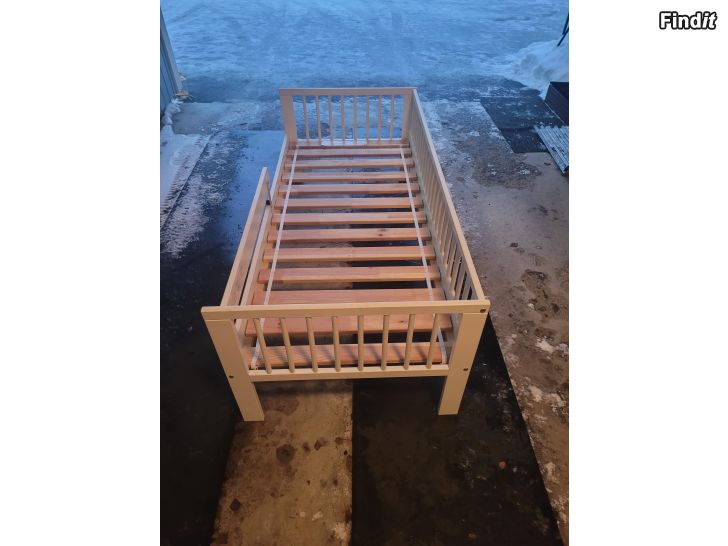 Säljes Ikea Gulliver barnsäng 160x70 cm
