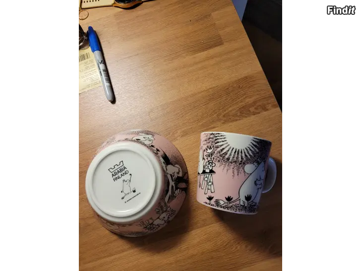 Myydään Arabias Muuminmugg och skål Kärlek