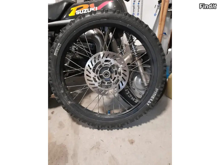 Säljes yamaha dt enduro fälgar