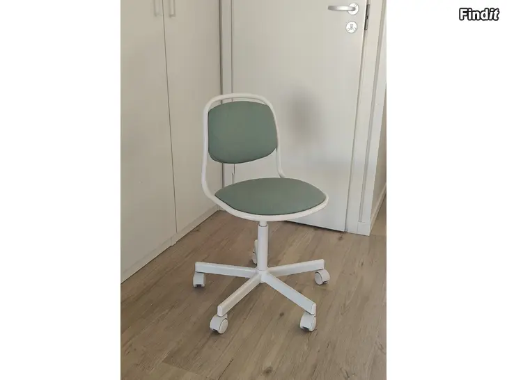 Säljes Skrivbordsstol för barn