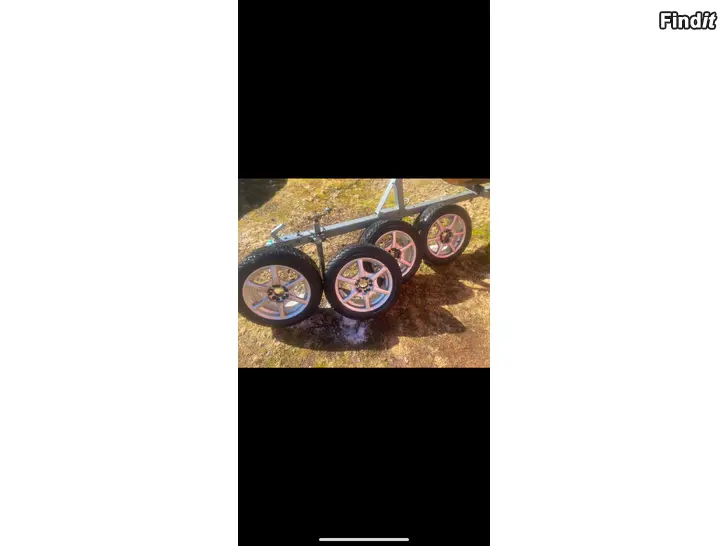 Säljes Aluminium fälgar multi bultmönster med vinterdäck 5x108