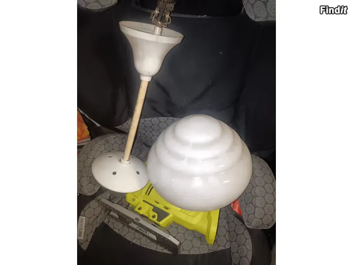 Myydään Antik taklampa