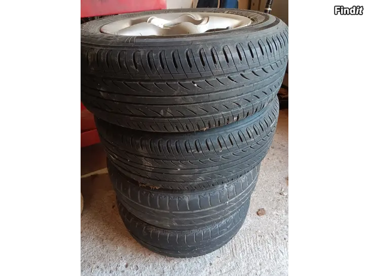 Myydään Kesärenkaat aluvanteilla toyota 14 tuumaa