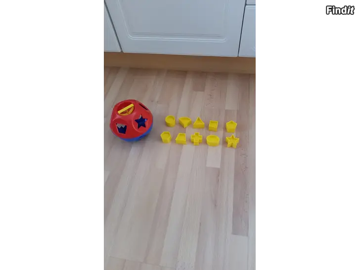 Säljes Tupperware -lelu sinipunainen palapallo  -10e