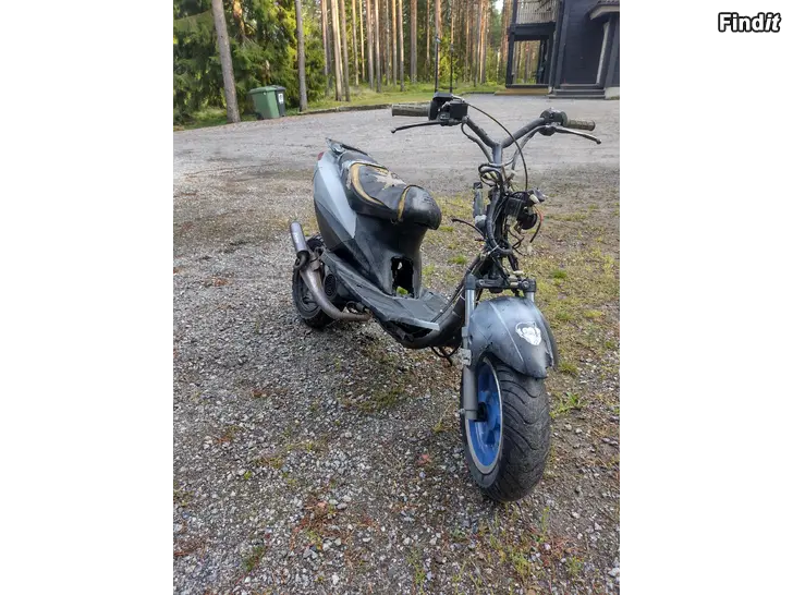 Säljes Keeway + delar