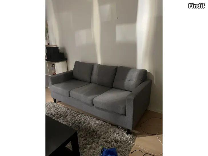 Säljes Säljes en begagnad soffa